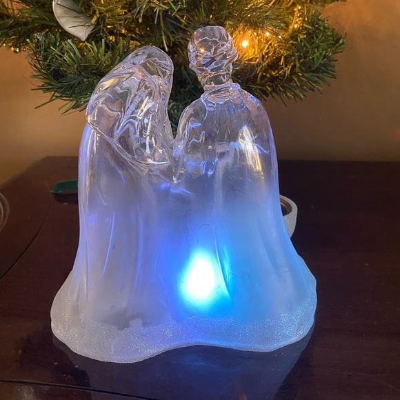 Heritage Mint Northern Lights Collection Holiday Acrylic Ice Sculptures Nativity - Picture 13 of 17